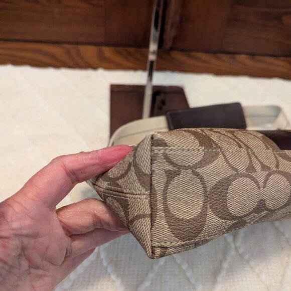 Coach Signature Heritage Stripe Handbag - Picture 8 of 11